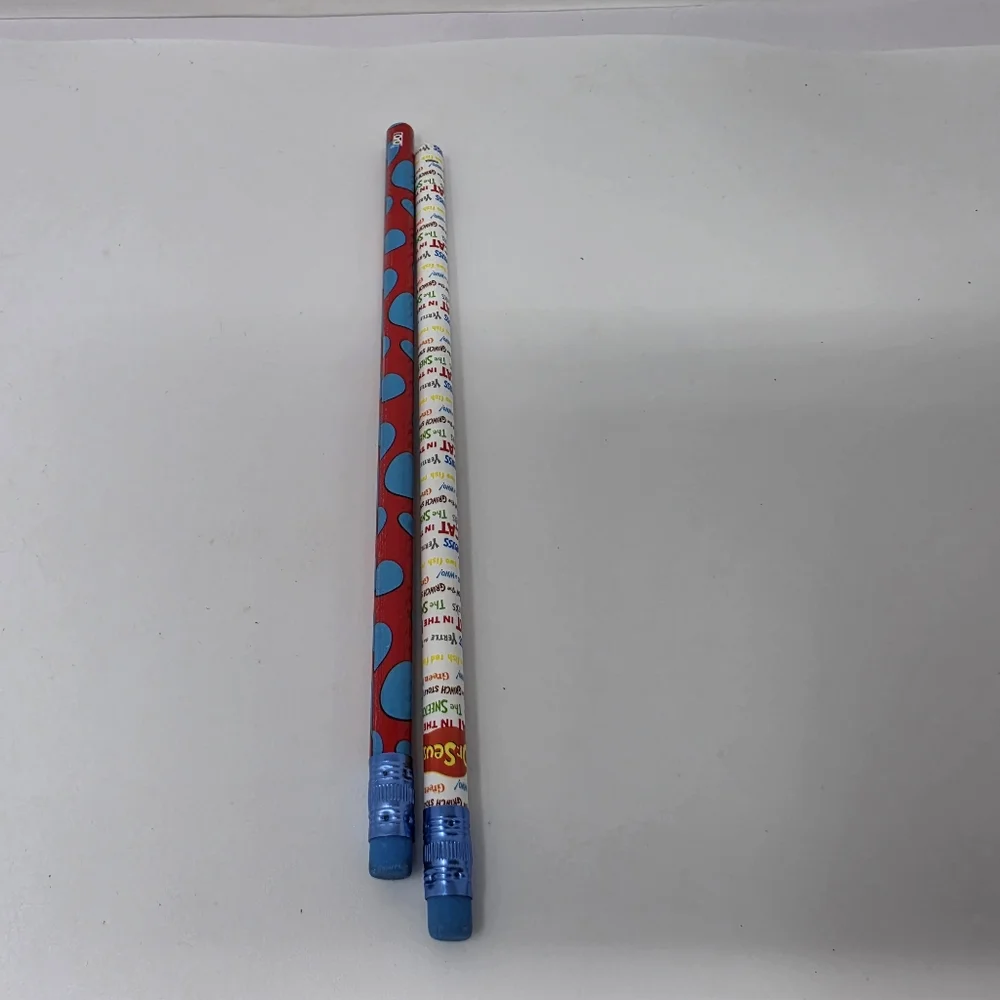 Universal Island of Adventure Thing 1 & 2 Souvenir Notebook Notepad Pen 6 x 4